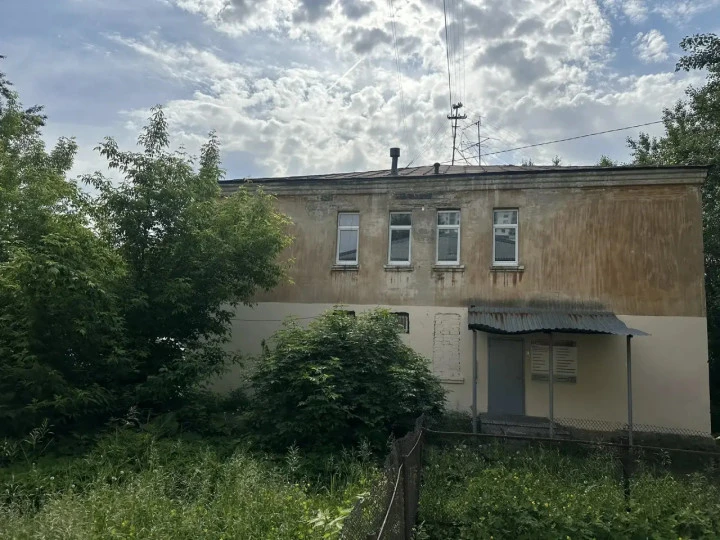 Нежилое помещение площадью 402,4 кв.м. и земельный участок с площадью 1 125 +/- 12 кв.м., расположенные по адресу: Российская Федерация, Свердловская область, г.Екатеринбург, ул. Начдива Васильева, 6